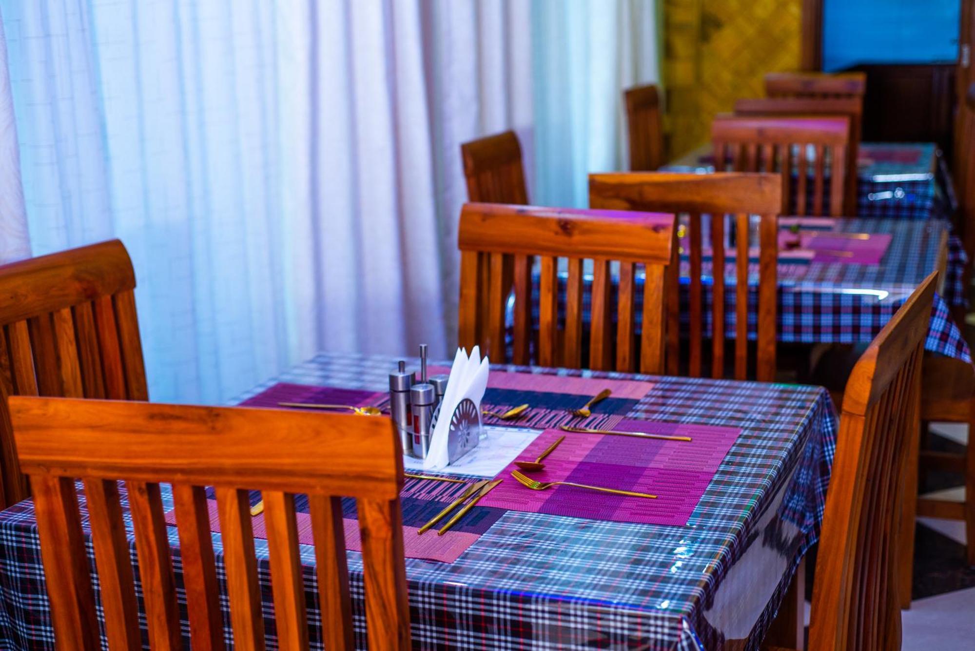 Aves Executive Hotel Arusha Bagian luar foto