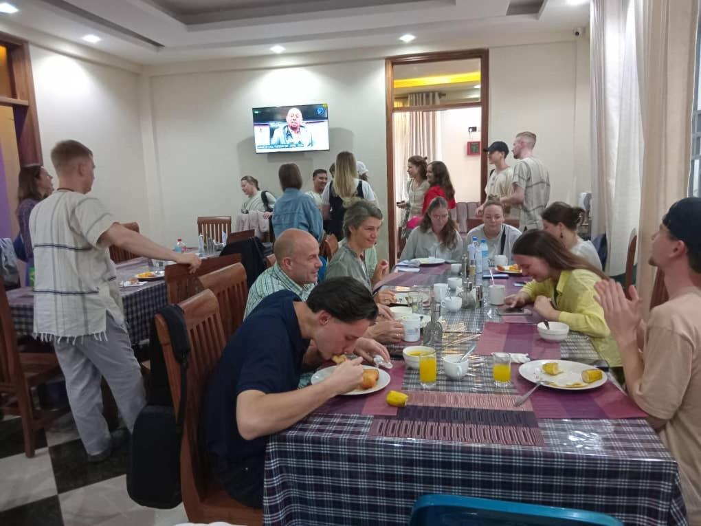 Aves Executive Hotel Arusha Bagian luar foto